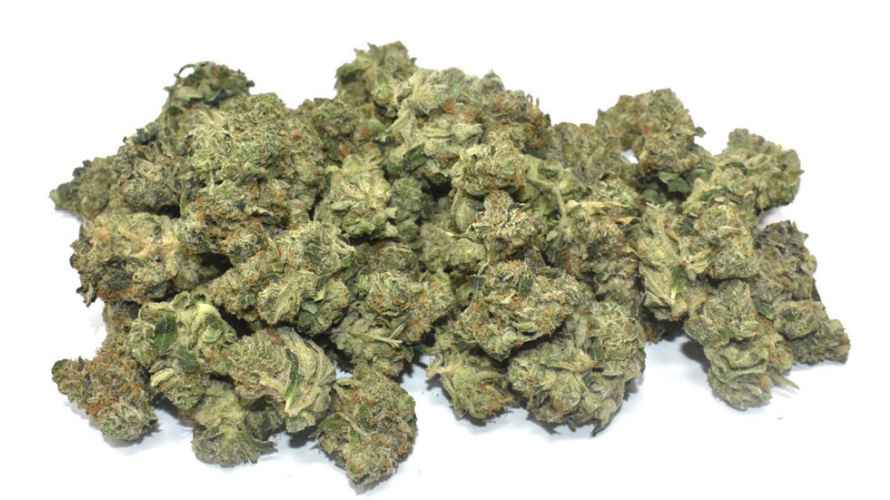 If you are on the lookout for a rare strain, the Indica-dominant hybrid Platinum Gas Popcorn (AAAA) is the best option for you. 