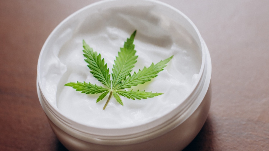 Before understanding the difference between a THC cream and a CBD cream, it is important to learn more about cannabis topicals. 