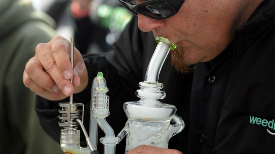 Follow these simple steps to learn how to take a dab the correct way. 