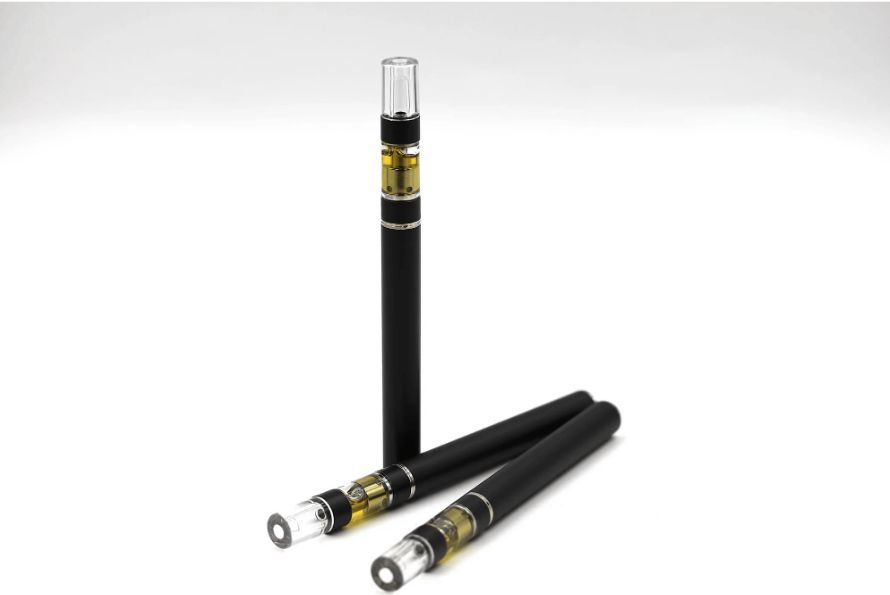 Are you looking for a guide to help you become an expert in using distillate pens? If so, you've struck gold!