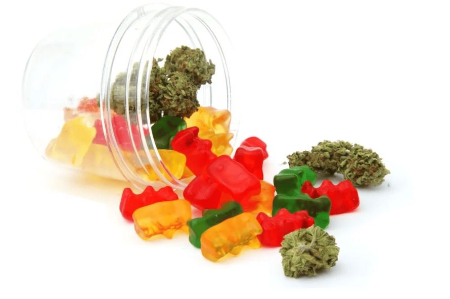 Hey, thrill-seekers! Can a tiny THC gummy be the gateway to relaxation, creativity, and euphoria? 