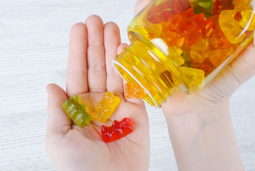 The days when carrying weed around all day was difficult are long gone since gummies originated to brighten the days. Order your pack online now