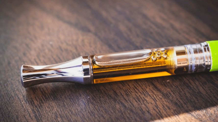 Now that we've got a grip on THC, it's time to turn our attention to the fascinating world of disposable THC vapes Canada. Let's break it down.