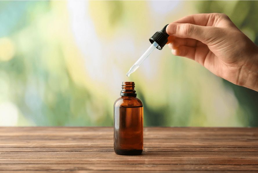 Curious about CBD or THC tincture? Uncover uses, types and top products here. Find the answers you need and start experiencing its potential benefits.
