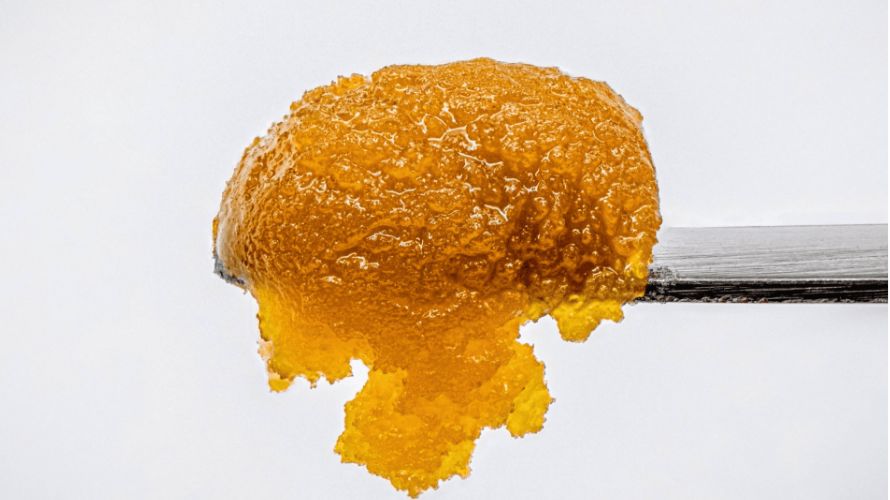 If you’re looking for some good BC bud online, you should definitely try this magnificent extract. Living resin typically has more cannabinoids and terpenes, by mass, than other weed products. 