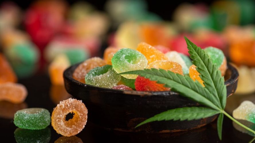 Getting your hands on weed edibles in Canada is even easier and better when you order weed online. Let's break down why ordering edibles online is such a good idea: