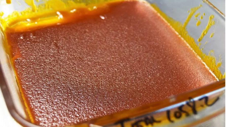 Cannabis concentrates are ideal for cannabis consumers who have built a high THC tolerance level over time and are not recommended for beginners. 
