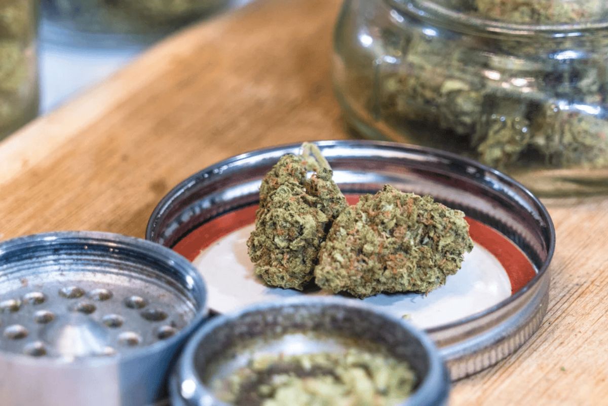 The best online dispensary offers an endless supply of quality weed for a budget-friendly price. Learn about the benefits of online weed shopping.