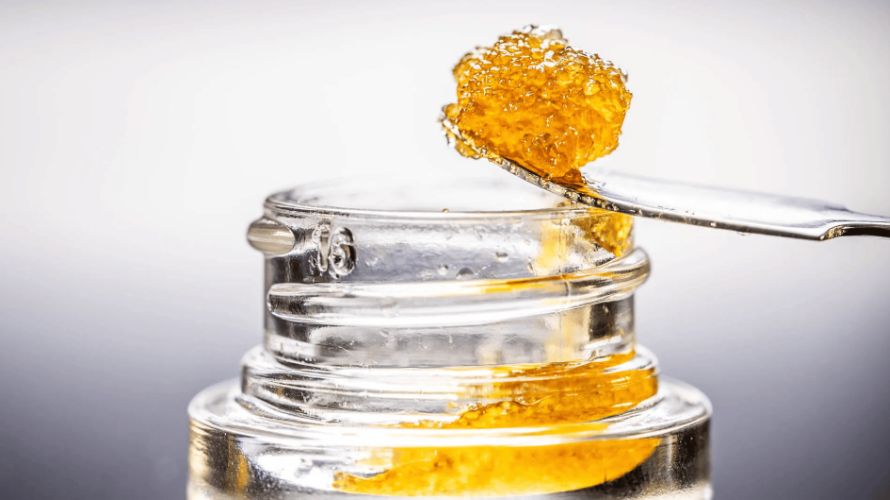 Live resin is a cannabis concentrate extracted from flash-frozen, freshly harvested weed plants. This results in a sticky, golden, potent concentrate full of flavour and aroma.