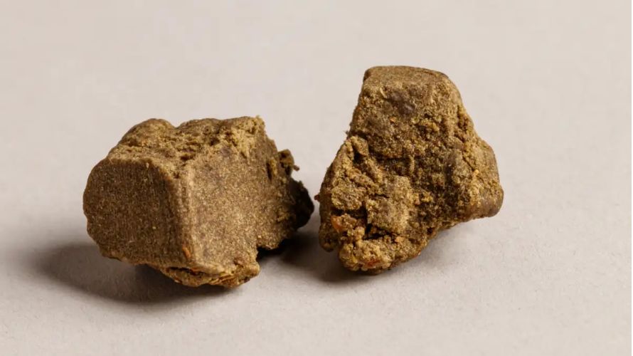 Hash or hashish is typically a solid and compact substance, and you can find it in various colours, from light brown to pitch-black.