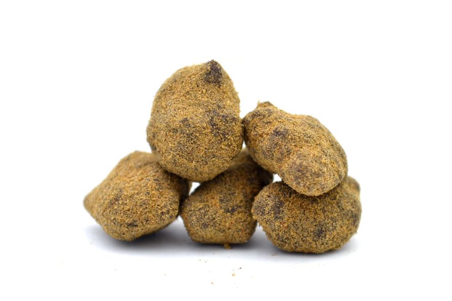 Moon rock weed is not your regular herb but a fusion of potency & flavour. Learn more about this weed delicacy here before you order weed online.