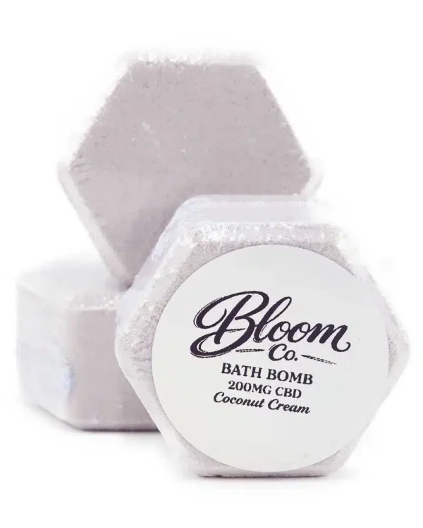 Bloom Co. – Coconut Cream Bathbomb 200MG CBD